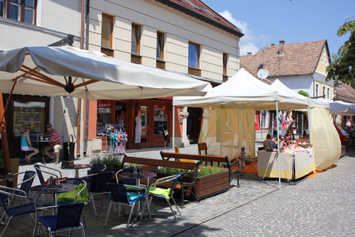 The weekend market on the streets of Szentendre.